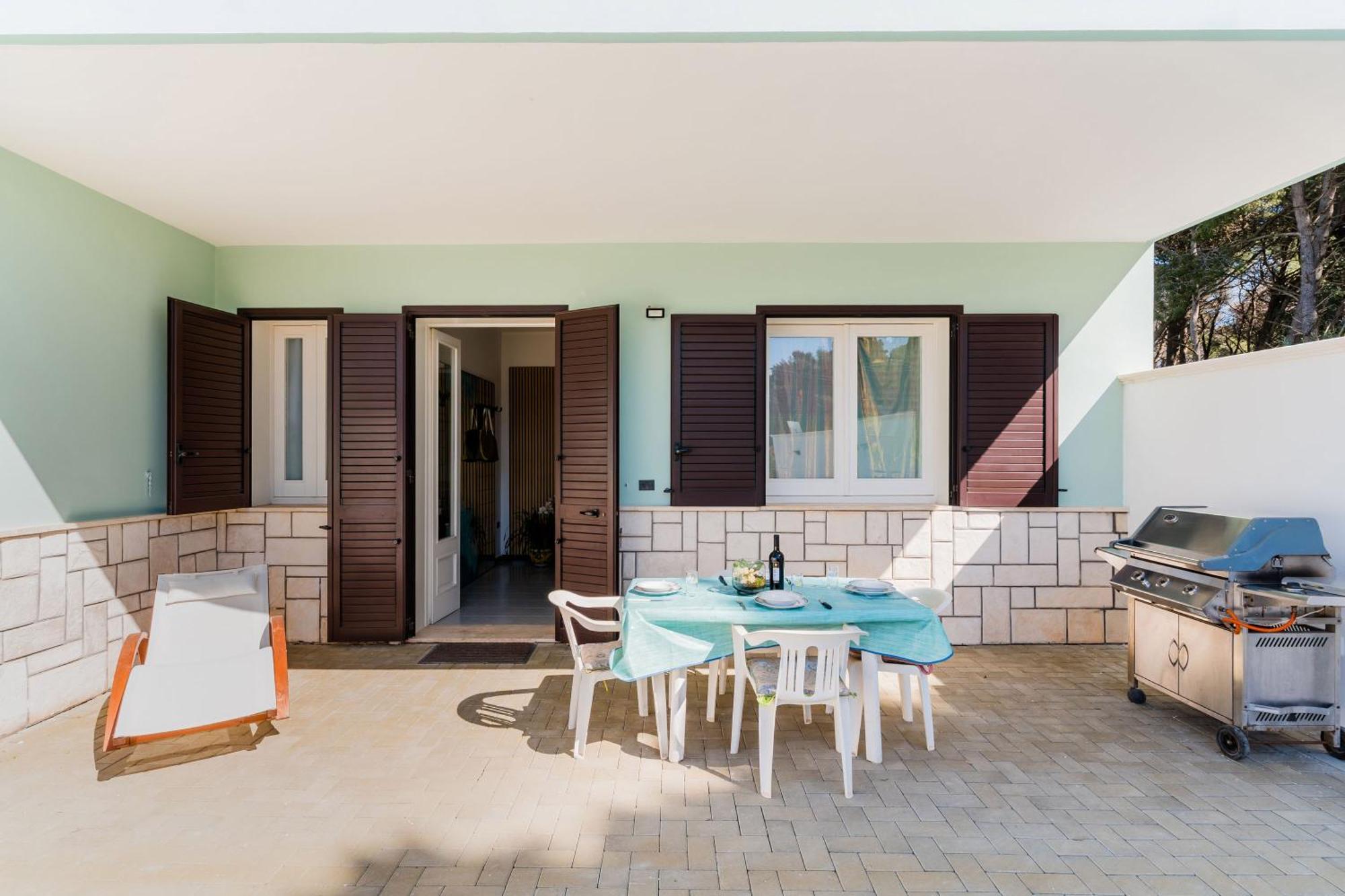 Intera Casa Ad Uso Esclusivo Con 3 Camere 2 Bagni Giardino Wifi Parcheggio Lavatrice Microonde Barbecue Macchina Caffe Тулье Экстерьер фото
